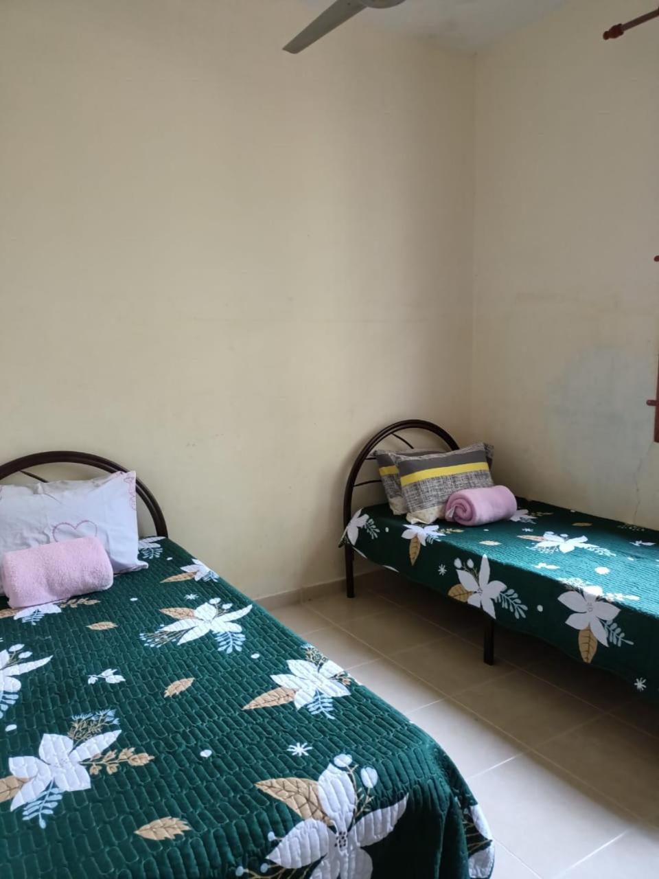 Yasmeen Homestay Kemaman Chukai Екстериор снимка